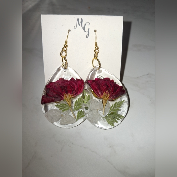 Elegant Real Rose Resin Earrings - Picture 1 of 1